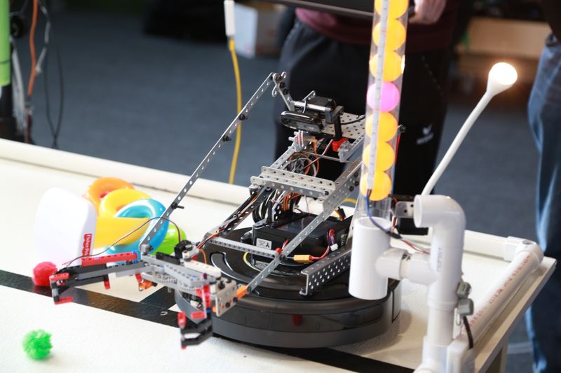 Stockbild am Roboter arbeiten 1